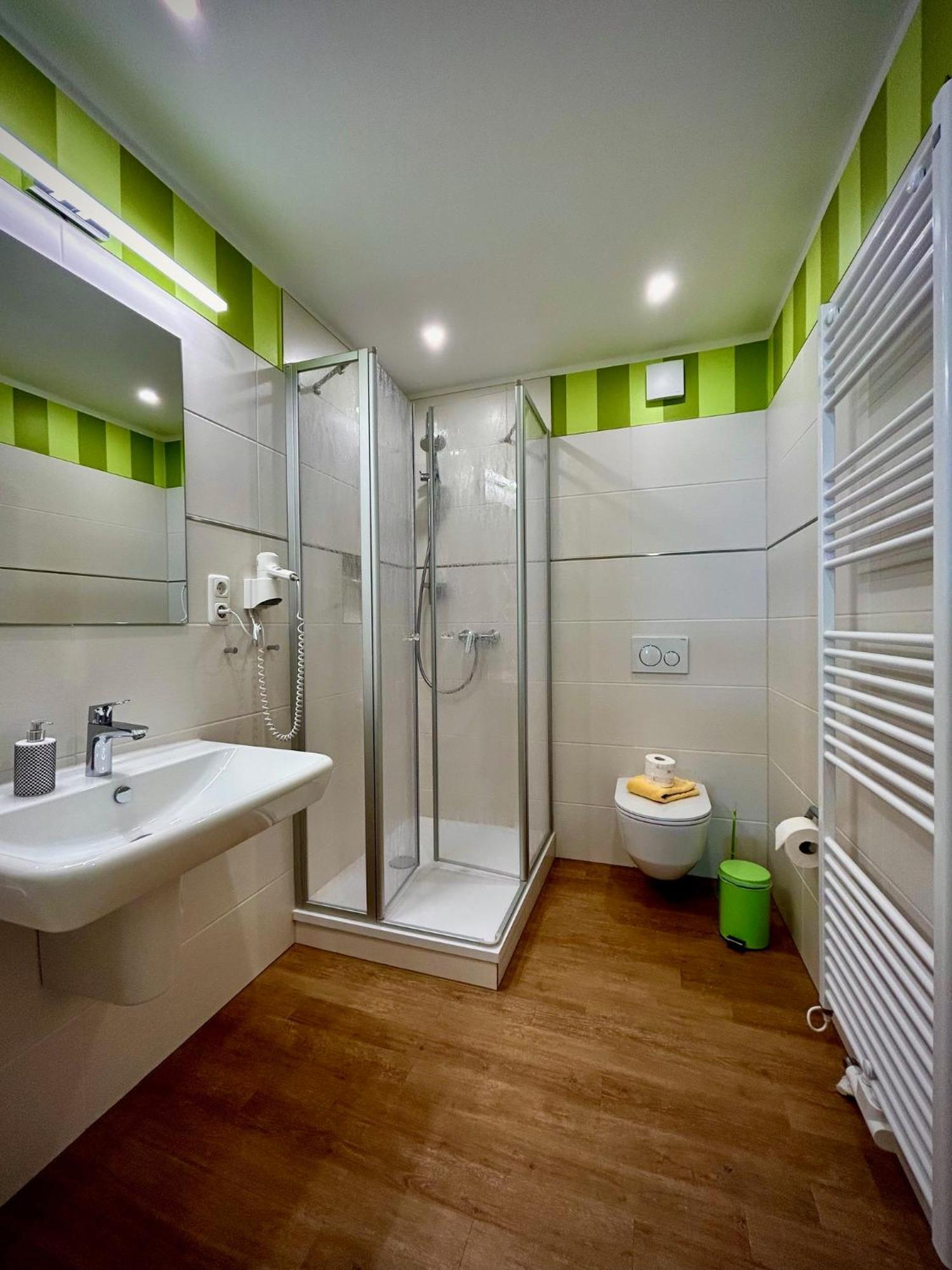 Deluxe Apartments Der "Alten Apotheke" Prerow Exterior foto
