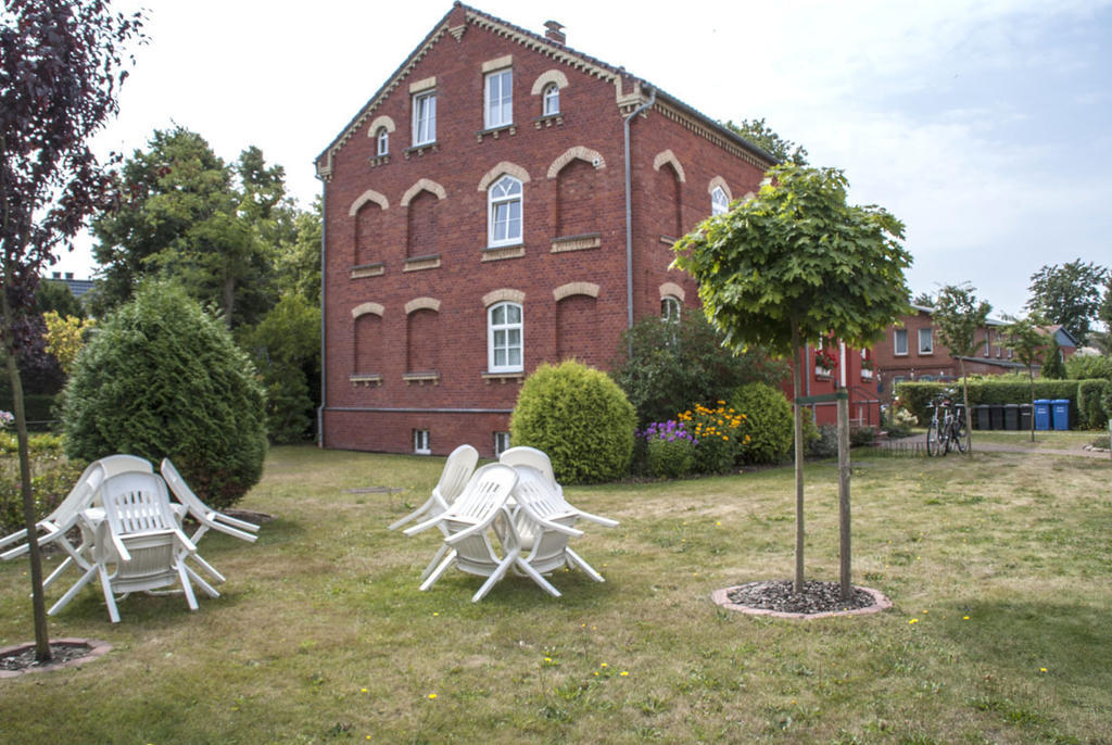 Deluxe Apartments Der "Alten Apotheke" Prerow Exterior foto